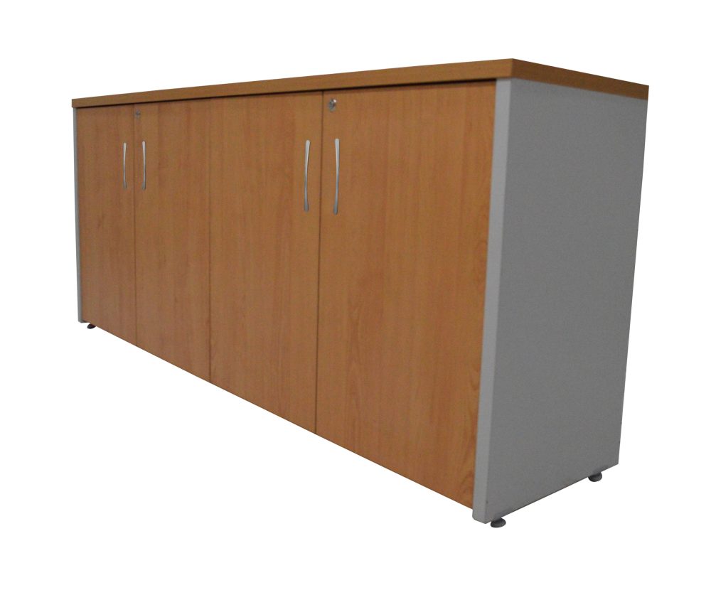 Credenza con Puertas