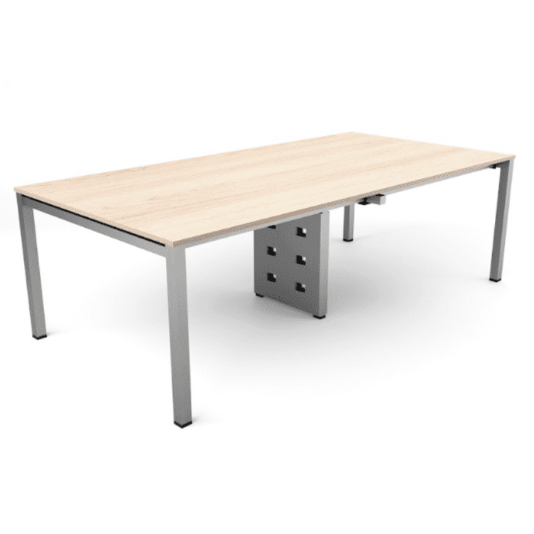 Estación de trabajo de 300 x 120 cms silver con pata cableable